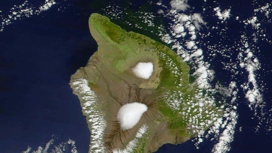 Image fournie par la Nasa le 4 mars 2002 montrant l'île de Mauna Loa à Hawaï