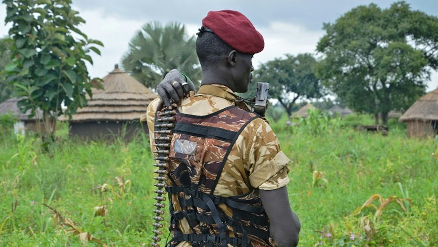 Un soldat sud-soudanais à Pageri, dans l'est du pays, le 20 août 2015