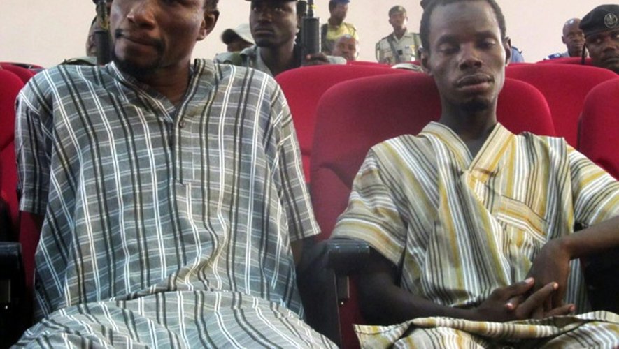 Des membres présumés de Boko Haram à l'ouverture de leur procès à N'Djamena au Tchad, le 26 août 2015
