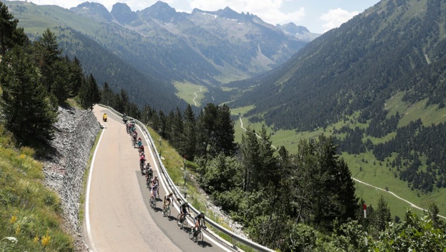 Les coureurs du Tour de France lors de la 9e étape en Andorre, le 10 juillet 2016