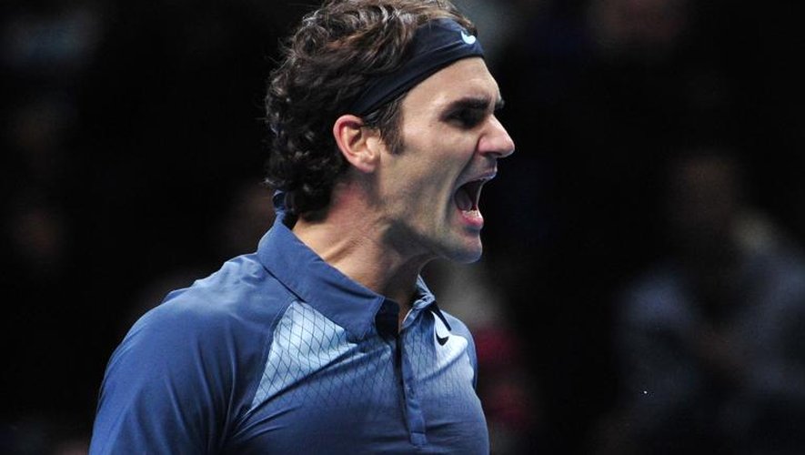 Le Suisse Roger Federer lors du match contre l'Argentin Juan Martin Del Potro au Masters de Londres le 9 novembre 2013