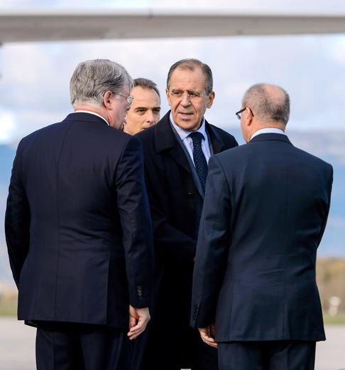 Le ministre russe des Affaires étrangères Sergueï Lavrov à son arrivée à l'aéroport de Genève, le 9 novembre 2013