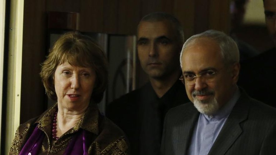 La chef de la diplomatie de l'Union Européenne Catherine Ashton et le ministre iranien des Affaires Etrangères Mohammad Javad Zarif, à Genève, le 10 novembre 2013