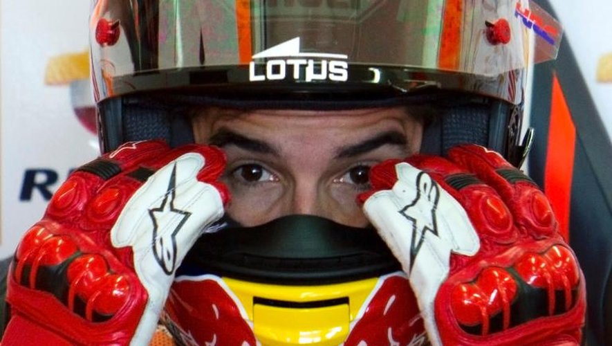 Le pilote espagnol de Honda Marc Marquez durant la session de qualifications du Grand Prix de Valence, à Cheste en Espagne, le 9 novembre 2013