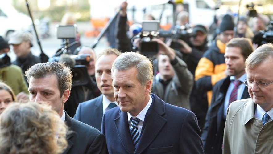 L'ex-président allemand Christian Wulff arrive au tribunal de Hanovre pour son procès, le 14 novembre 2013