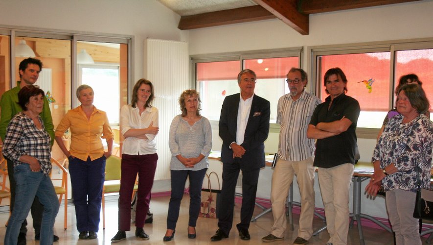 Les conseillères départementales Graziella Piérini et Michèle Buessenger étaient venues apporter leur soutien aux artistes et à Jean-Claude Roméro et Patrick Giméno, les deux codirecteurs de l'Ehpad qui accueille le projet.