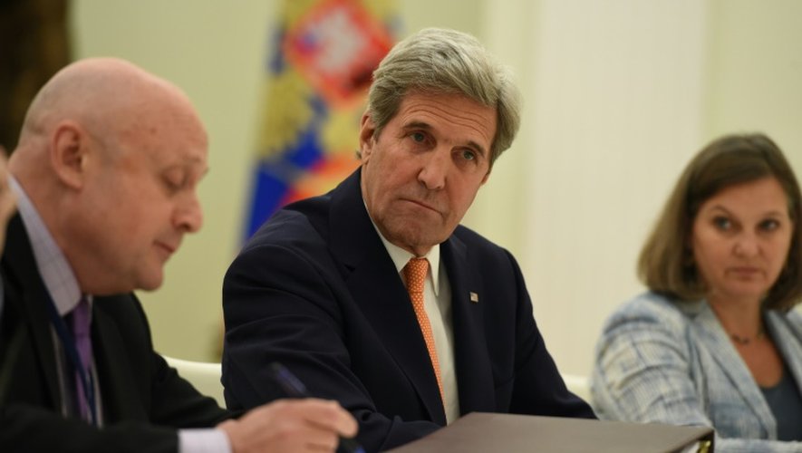 Le secrétaire d'Etat américain John Kerry  lors de sa rencontre avec le président Vladimir Poutine le 14 juillet 2016 au Kremlin à Moscou