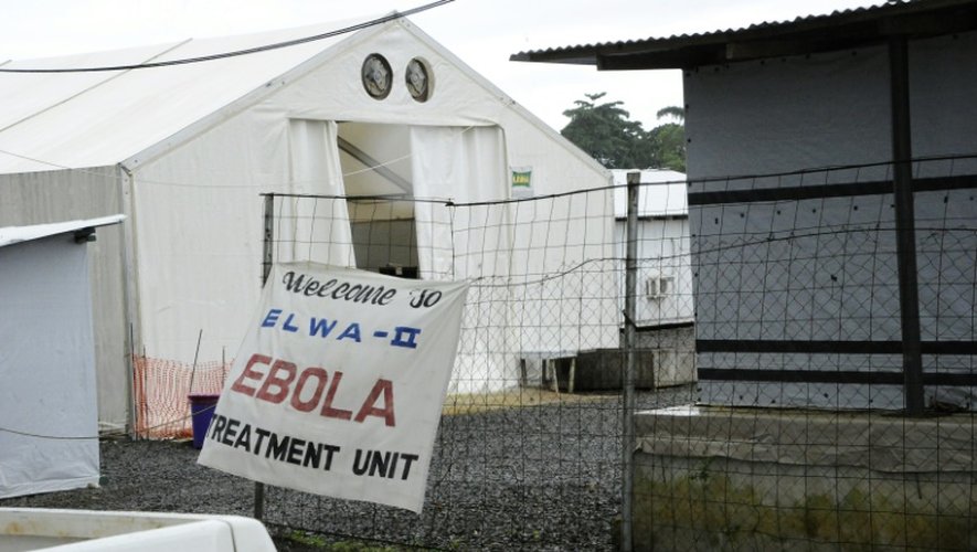 Entrée de la clinique Elwa à Monrovia, spécialisée dans le traitement du virus Ebola, le 20 juillet 2015