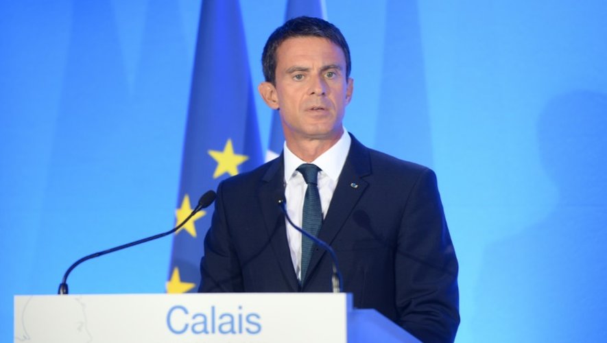 Le Premier ministre Manuel Valls le 31 août 2015 lors d'un déplacement à Calais