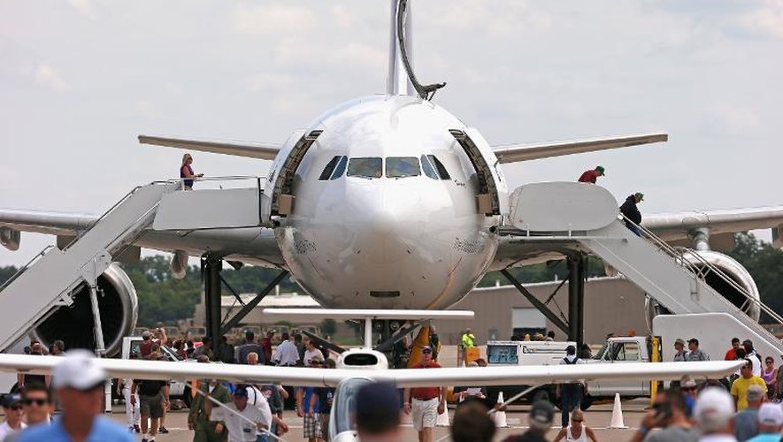 Un Boeing 777 le 30 juillet 2013 à Oshkosh dans le  Wisconsin