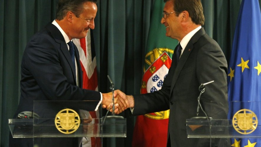 Le Premier ministre britannique David Cameron et son homolgue portugais Pedro Passos Coelho à l'issue d'une conférence de presse le 4 septembre 2015 à Lisbonne