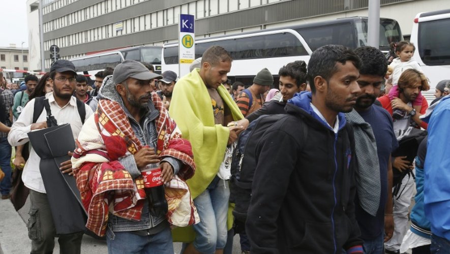 Des migrants arrivent à la gare de Vienne le 5 septembre 2015, provenant de Hongrie