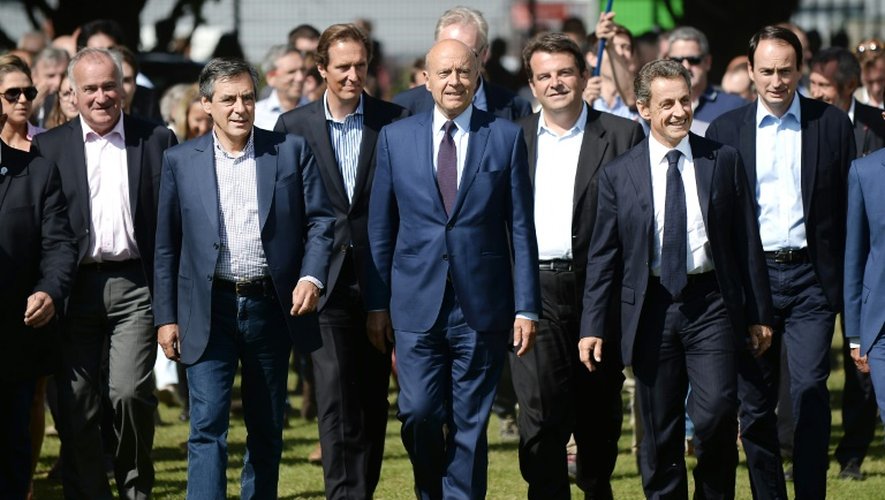 L'ancien Premier ministre François Fillon, le maire de Bordeaux Alain Juppé et l'ex-président Nicolas Sarkozy, à l'université d'été des Pays de la Loire du parti Les républicains, le 5 septembre 2015
