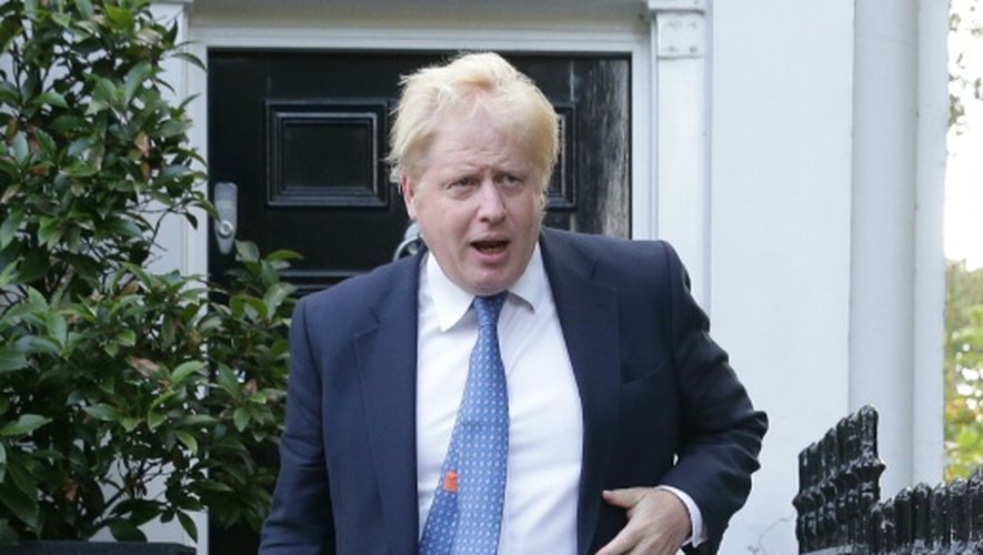 Le nouveau chef de la diplomatie britannique Boris Johnson quitte son domicile à Londres, le 15 juillet 2016