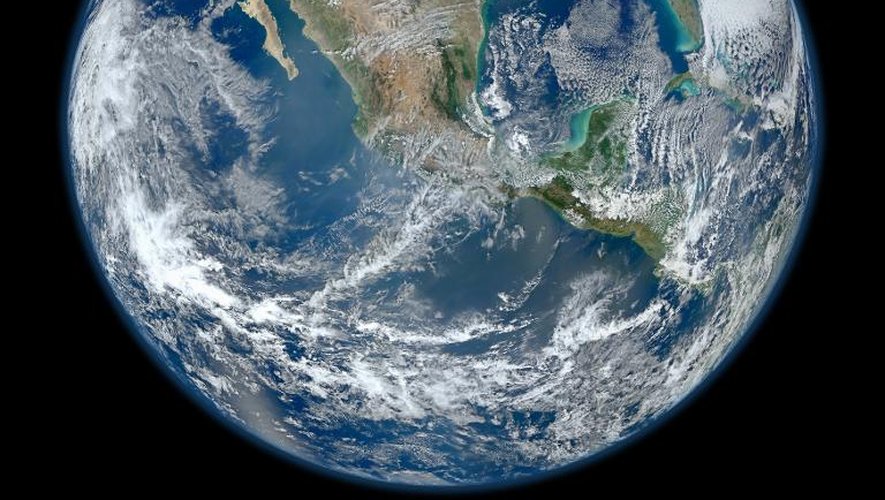 Image la Terre, diffusée en 2012 par la Nasa