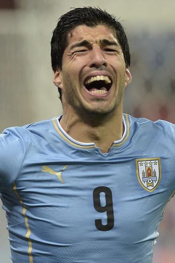 L'Uruguayen David Suarez après son but contre l'Angleterre lors du Mondial, le 19 juin 2014 à Sao Paulo
