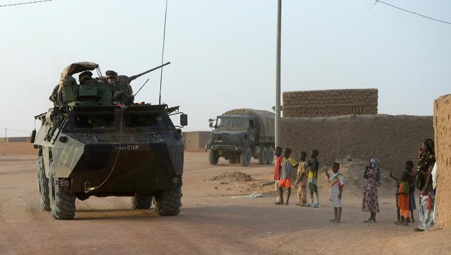 Un convoi de l'armée française à Bourem, le 1er novembre 2013 dans le nord du Mali