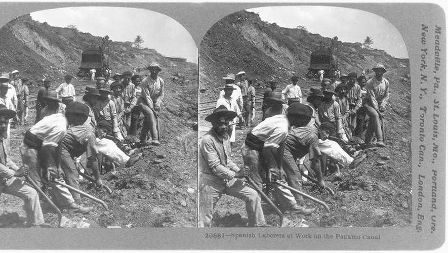 Photo fournie par la Library of Congress datant de 1909 et montrant des ouvriers espagnols travaillant à la construction du canal de Panama