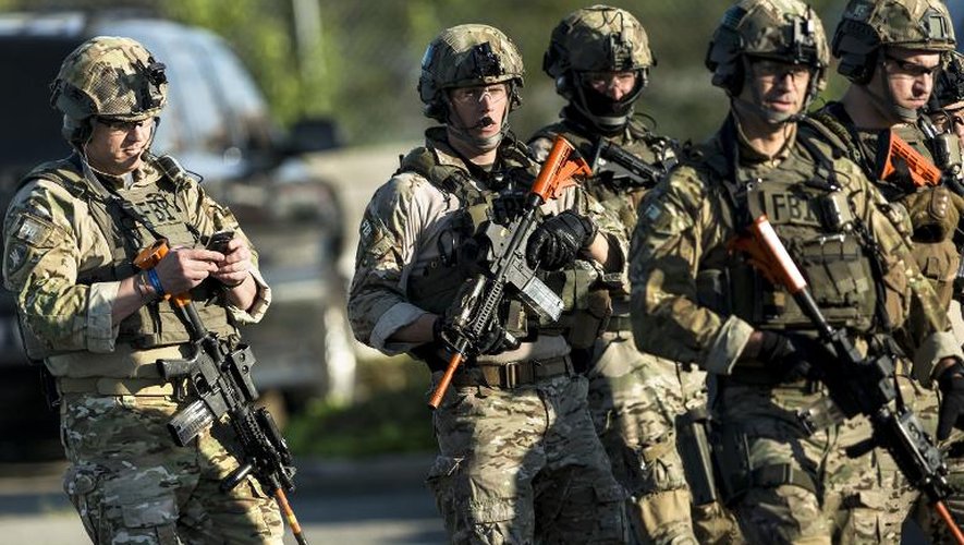Policiers américains faisant partie d'une unité de SWAT, à l'entraînement le 2 mai 2014 en Virginie