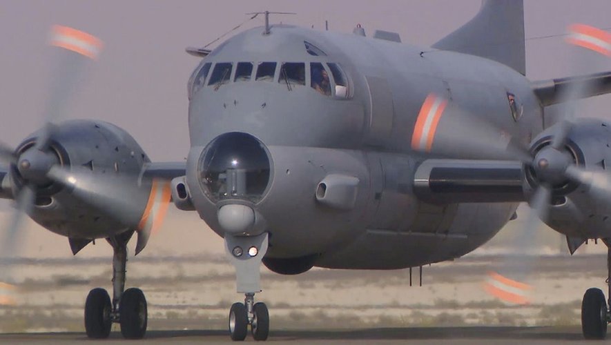 Un avion de patrouille et de reconnaissance Atlantique 2 de la Marine française décolle de la base militaire d'Al-Dhafra aux Emirats arabes unis, en septembre 2014