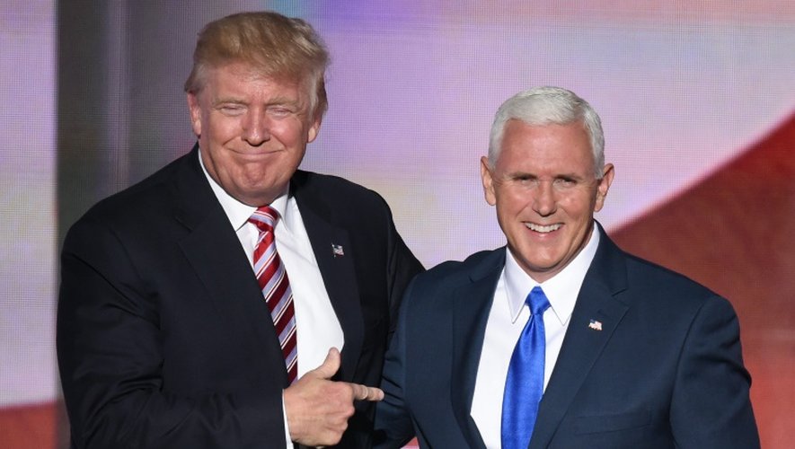 Donald Trump et Mike Pence qui a accepté d'être son vice-président à la Convention républicaine à Cleveland le 20 juillet 2016