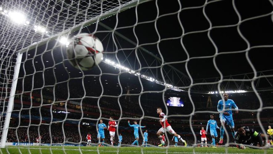 Le milieu de terrain d'Arsenal Jack Wilshere inscrit un 2e but face à Marseille, le 26 novembre 2013 à l'Emirates Stadium