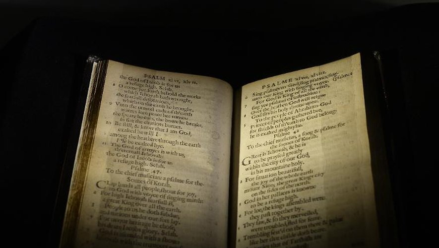 Le "Bay Psalm Book" présenté le 26 novembre 2013 chez Sotheby's à New York