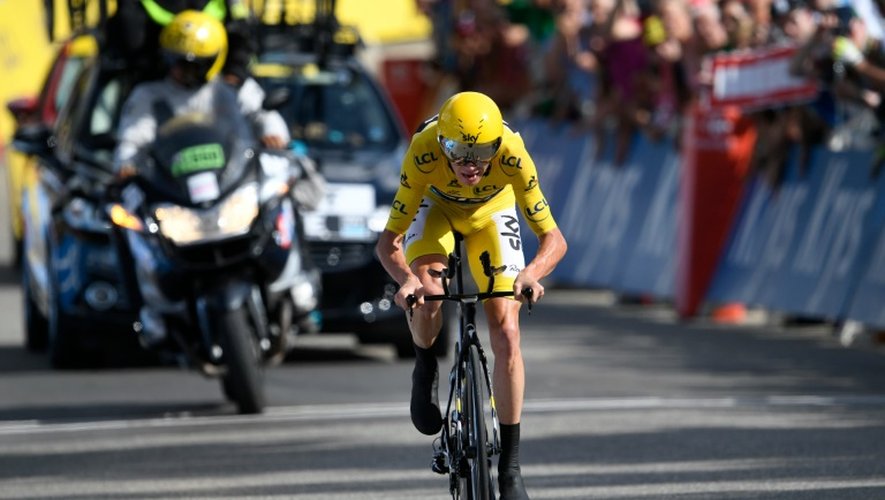 Le maillot jaune du Tour de France Christopher Froome, vainqueur du contre-la-montre à Megève, le 21 juillet 2016