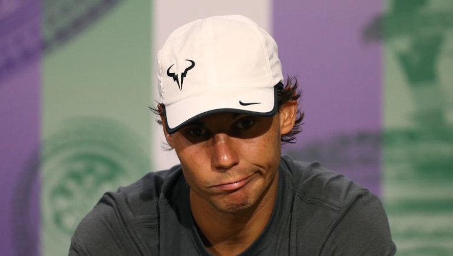 Rafael Nadal lors d'une conférence de presse après avoir perdu contre l'Australien Nick Kyrgios à Wimbledon le 1er juillet 2014