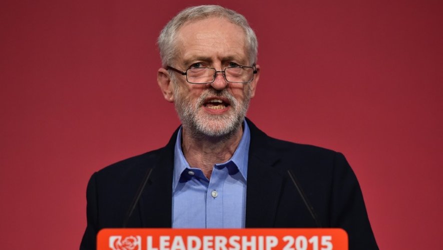 Le radical Jeremy Corbyn fait une déclaration après avoir été élu à la tête du parti travailliste, le 12 septembre 2015 à Londres