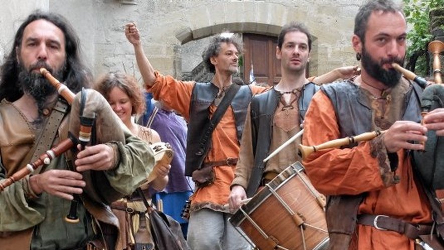 Estaing: Plongez dans le Moyen Âge avec délectation!