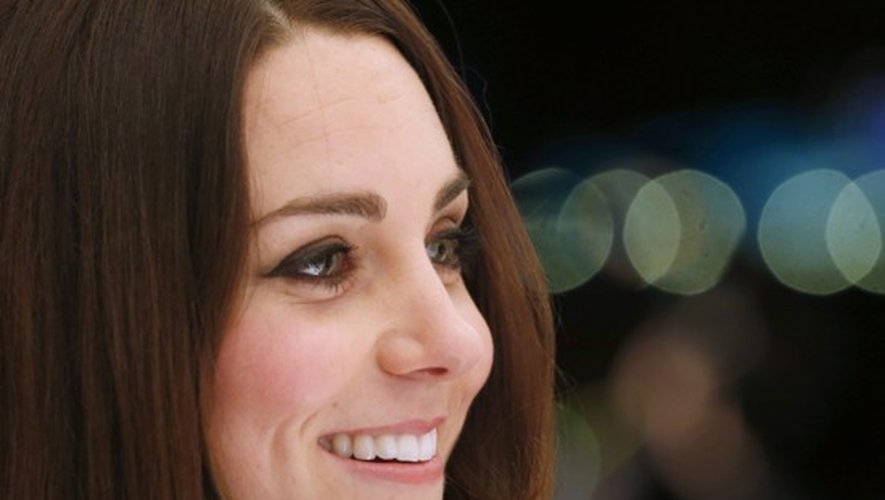 Kate Middleton sans William ni George au gala de charité annuel SportsBall à Londres - Photos !