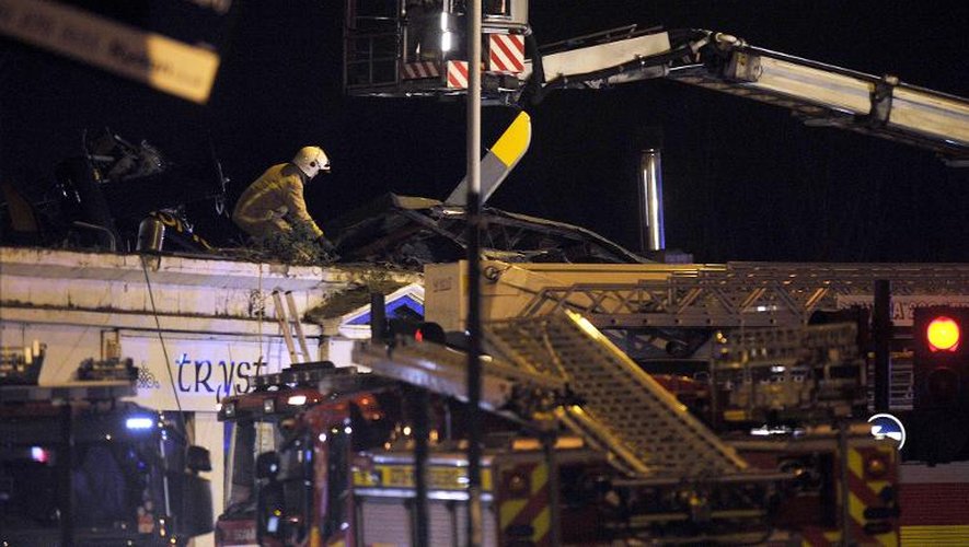 Le toit du pub sur lequel Un hélicoptère de la police s'est écrasé le 30 novembre 2013 à Glasgow
