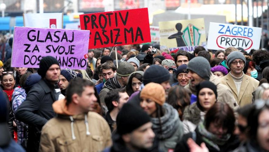 Des partisans du mariage homosexuel manifestent le 30 novembre 2013 à Zagreb