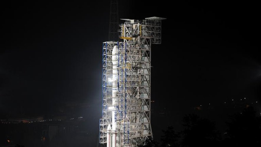 Le lanceur Longue Marche avant son décollage de la base de lancement de Xichang (sud-ouest de la Chine), le 2 décembre 2013