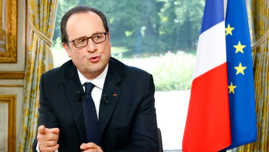 Le président François Hollande lors de la traditionnelle interview télévisée le 14 juillet 2016 à l'Elysée à Paris