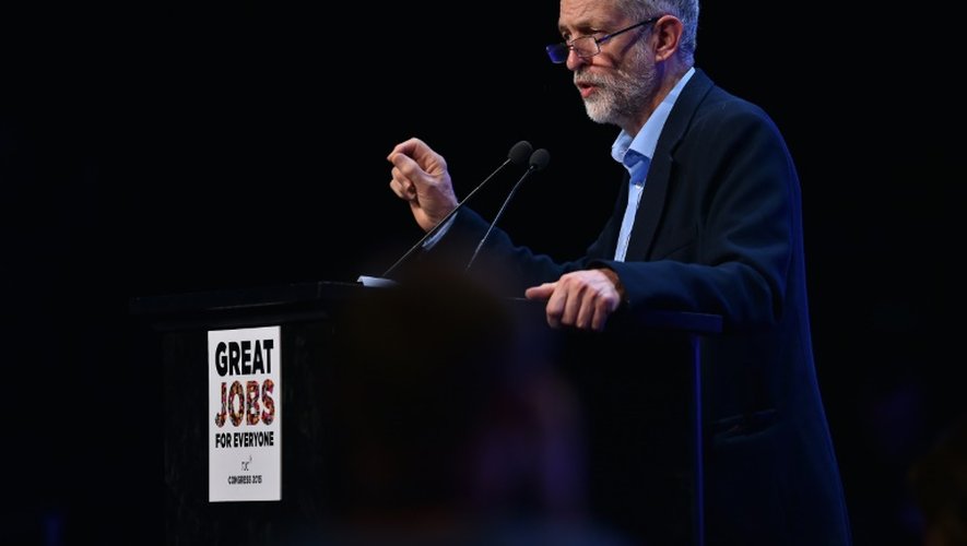 Le nouveau leader radical du Labour, Jeremy Corbyn, au congrès de la confédération syndicale britannique TUC à Brighton, le 15 septembre 2015
