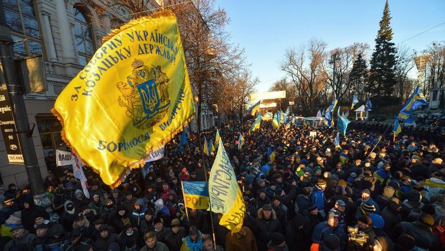 Manifestation devant le Parlement à Kiev, le 3 décembre 2013 en Ukraine