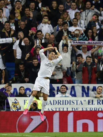 Le Portugais Cristiano Ronaldo auteur d'un triplé face au Shakhtar Donetsk en Ligue des champions, le 15 septembre 2015 à Madrid