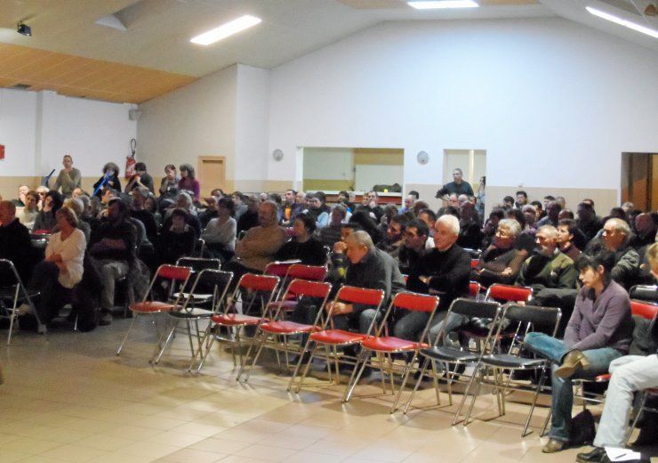 Près de 200 personnes ont assisté à la réunion d'information sur le projet éolien.