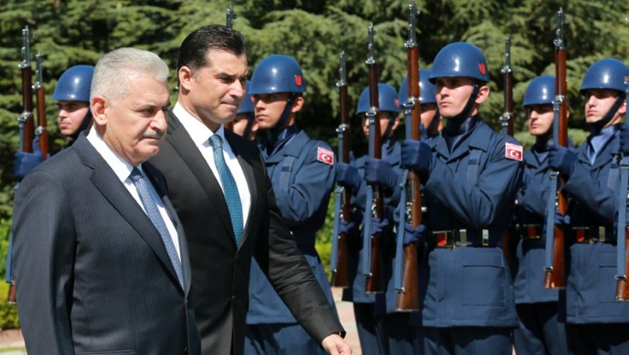 Le Premier ministre turc  Binali Yildirim et le Premier ministre chypriote turc Huseyin Ozgurgun le 26 juillet 2016 à Ankara