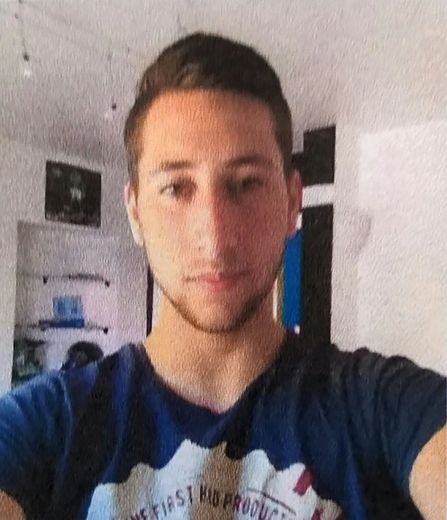 Portrait non daté obtenu le 27 juillet 2016 d'Abdel Malik Petitjean, identifié comme étant le second tueur de Saint-Etienne-du-Rouvray
