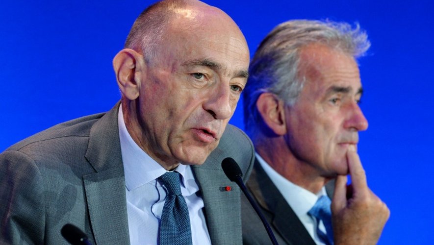 Le nouveau PDG du groupe Air France-KLM Jean-Marc Janaillac et le PDG d'Air France Frederic Gagey le 27 juillet 2016 à Paris
