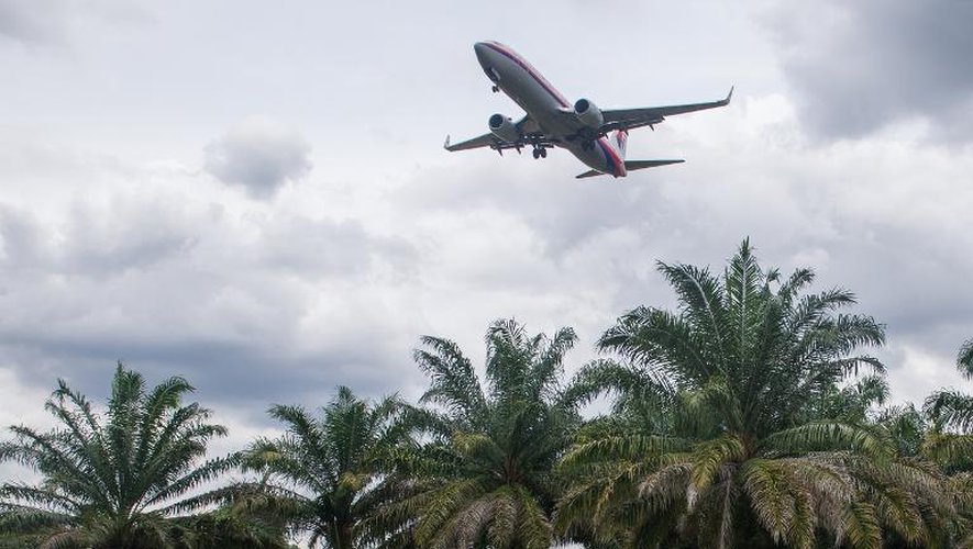Un avion de Malaysia Airlines s'apprête à atterrir à l'aéroport de Kuala Lumpur, le 27 août 2014