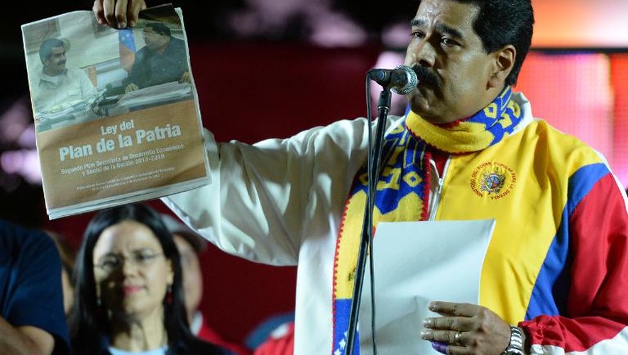 Le président vénézuélien, Nicolas Maduro, le 8 décembre 2013 à Caracas