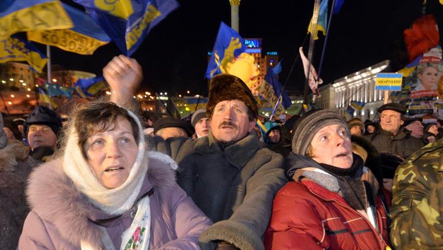 Des manifestants pro-européens place de l'Indépendance, le 10 décembre 2013 à Kiev