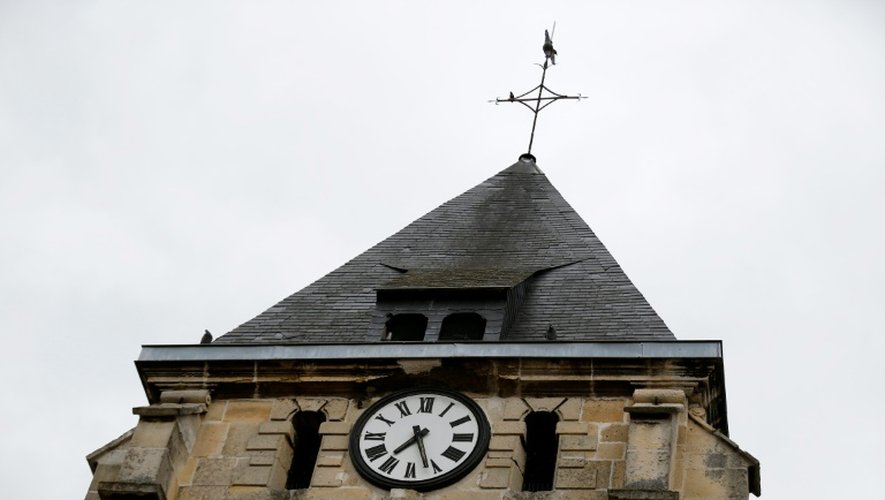 Le clocher de l'église de Saint-Etienne-du-Rouvray, le 27 juillet 2016
