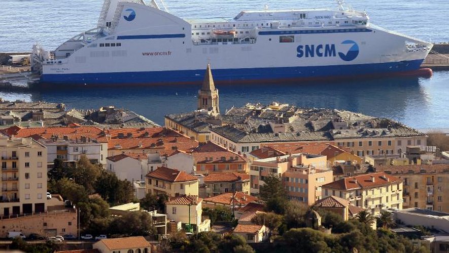 Un ferry de la compagnie maritime SNCM, le 9 décembre 2013 à Bastia