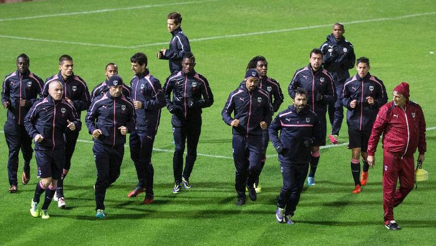 Les joueurs de Bordeaux à l'entraînement, le 11 décembre 2013 à Tel Aviv