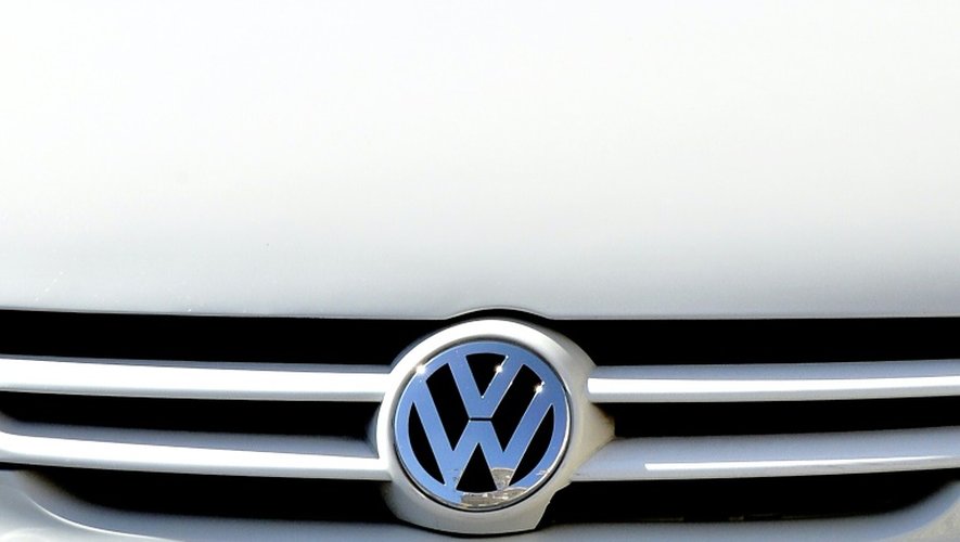 Le constructeur allemand Volkswagen a admis que 11 millions de ses véhicules dans le monde étaient équipés du logiciel de trucage aux tests antipollution